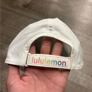 lululemon athletica White Hat